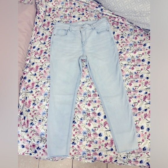 Old Navy Rockstar Skinny Jeans Ankle - Picture 2 of 8